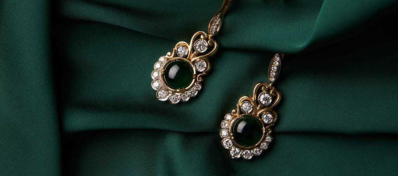 emerald earrings